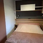 Spacieux Mobilhome Petit Coin De Paradis Mar Estang 4 Etoiles Et Pied Dans La *