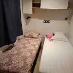 Spacieux Mobilhome Petit Coin De Paradis Mar Estang 4 Etoiles Et Pied Dans La Canet-en-Roussillon