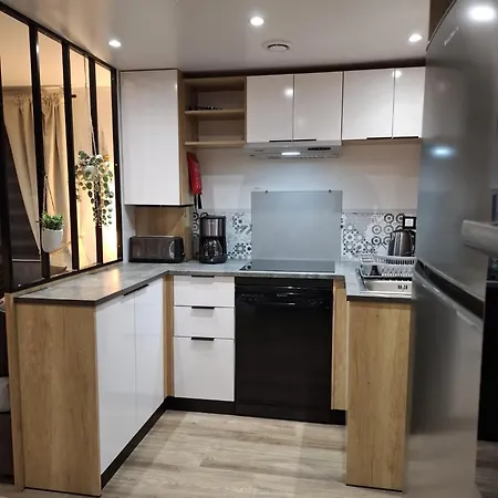 Spacieux Mobilhome Petit Coin De Paradis Mar Estang 4 Etoiles Et Pied Dans La Canet-en-Roussillon