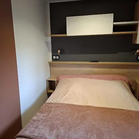Spacieux Mobilhome Petit Coin De Paradis Mar Estang 4 Etoiles Et Pied Dans La *