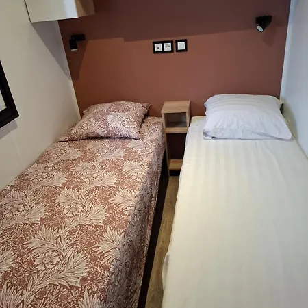 Spacieux Mobilhome Petit Coin De Paradis Mar Estang 4 Etoiles Et Pied Dans La