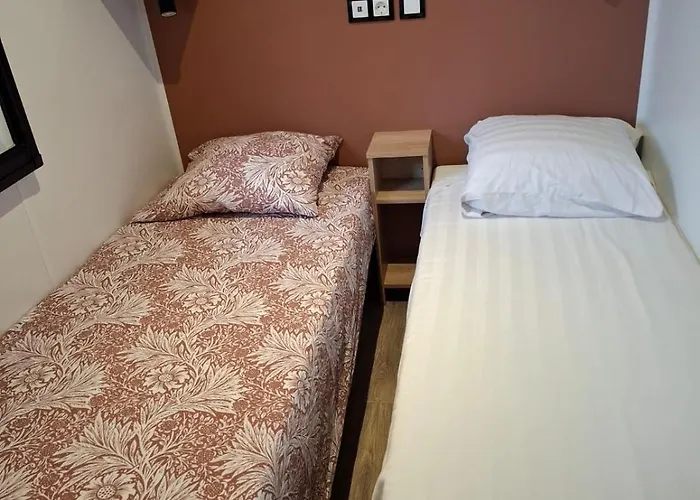Spacieux Mobilhome Petit Coin De Paradis Mar Estang 4 Etoiles Et Pied Dans La